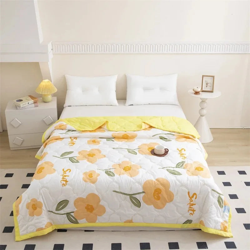 Breathable Lightweight Cloud-feeling Summer Quilt Fresh Flower Summer Blanket Skin Friendly Airable and Soft Single Double Duvet