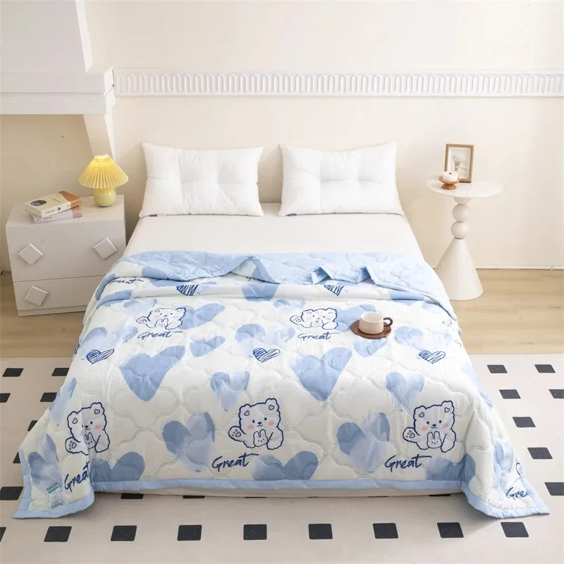 Breathable Lightweight Cloud-feeling Summer Quilt Fresh Flower Summer Blanket Skin Friendly Airable and Soft Single Double Duvet