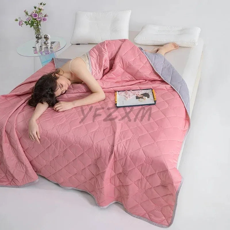 Soft Breathable Summer Blanket Cooling Feeling King Size Quilt Summer Air Condition Comforter Lightweight Coolness Duvet Thin
