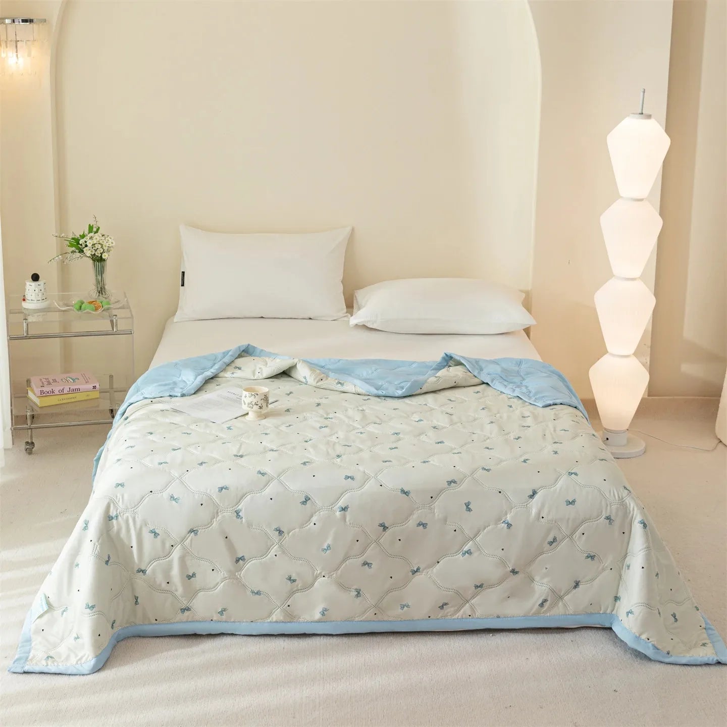 Breathable Lightweight Cloud-feeling Summer Quilt Fresh Flower Summer Blanket Skin Friendly Airable and Soft Single Double Duvet